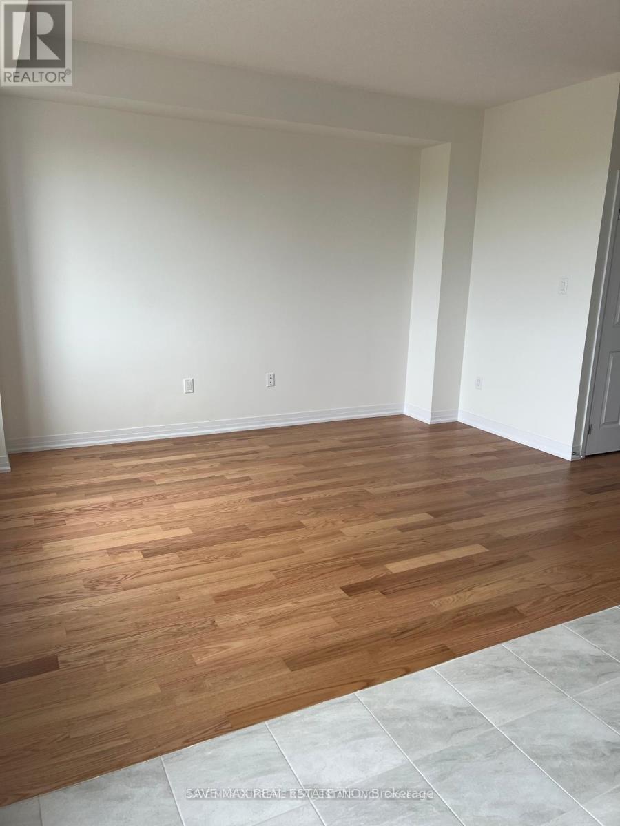 96 Selection Heights, Thorold, ON - Indoor Photo Showing Other Room