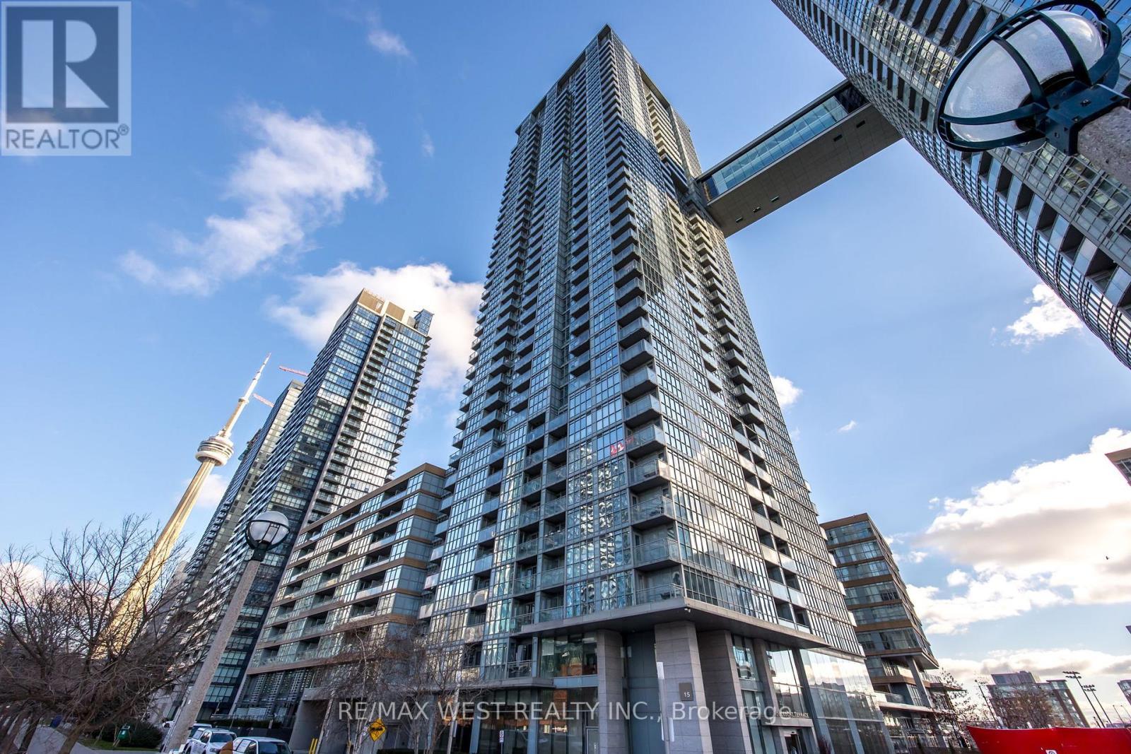 1106 - 15 Iceboat Terrace, Toronto, ON