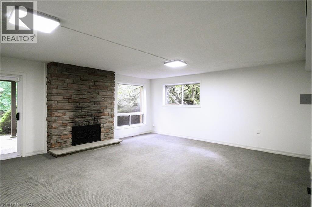 560 Crane Court, Burlington, ON