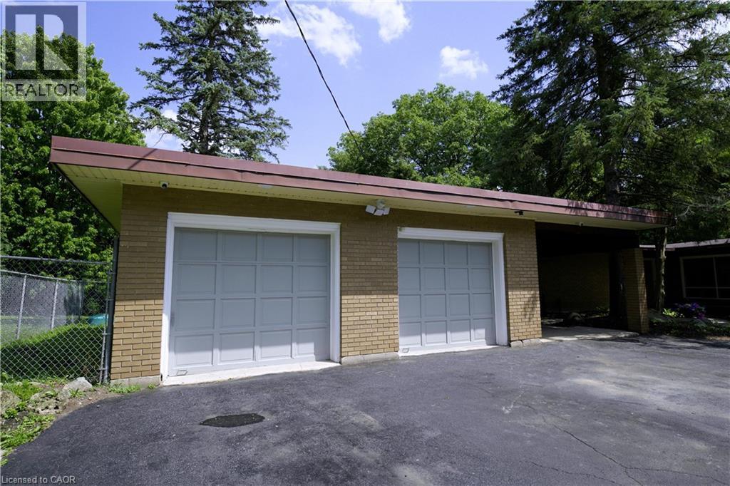 560 Crane Court, Burlington, ON