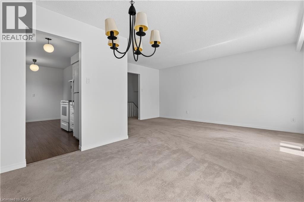 5051 Brady Avenue, Burlington, ON