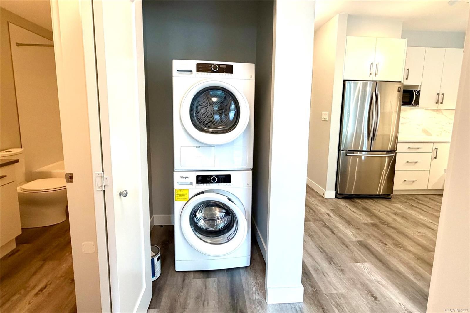 #308-20 Barsby Ave, Nanaimo, BC