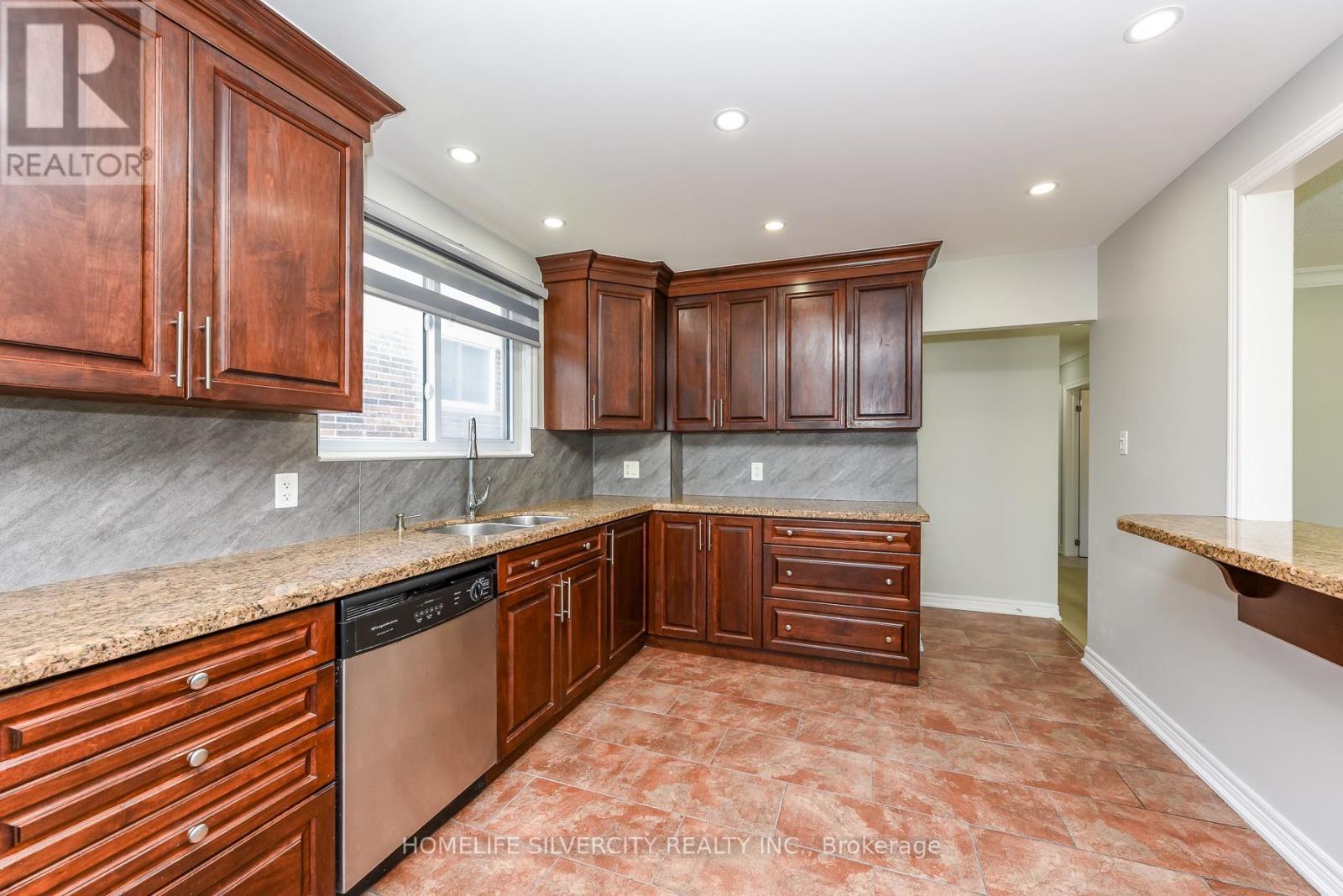 3622 Dunrankin Drive, Mississauga, ON