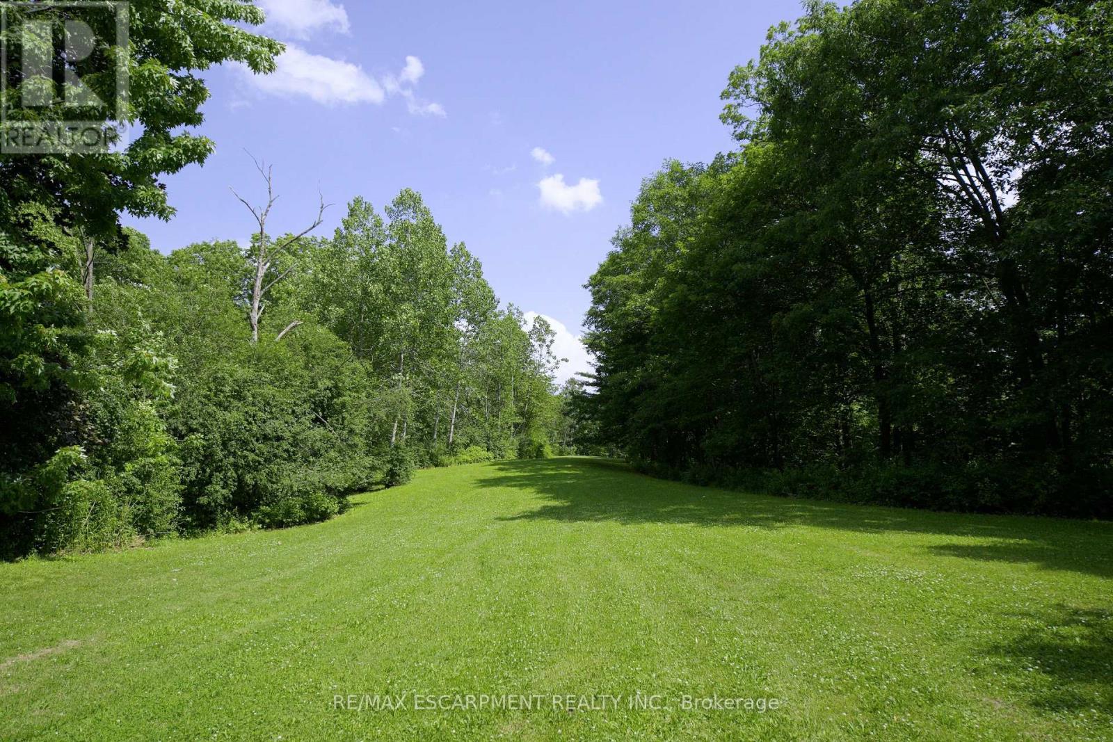 560 Crane Court, Burlington, ON