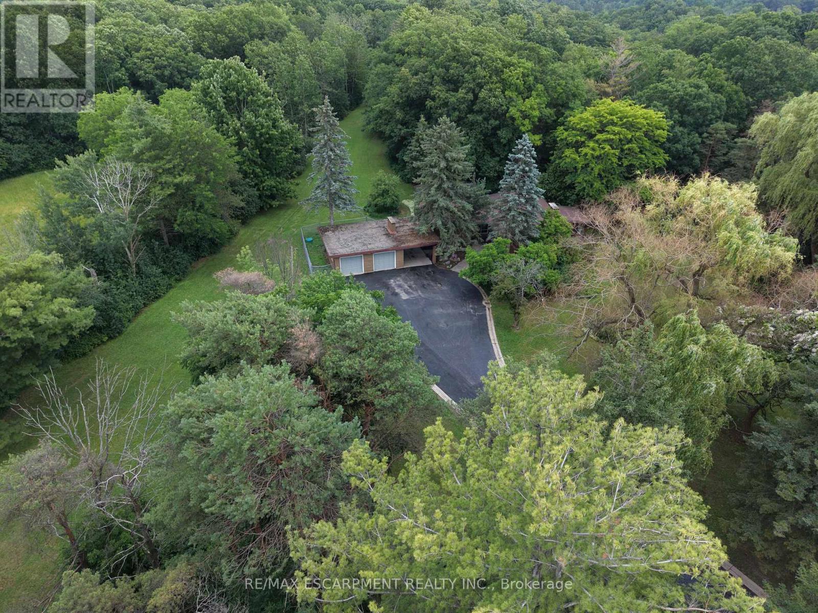 560 Crane Court, Burlington, ON