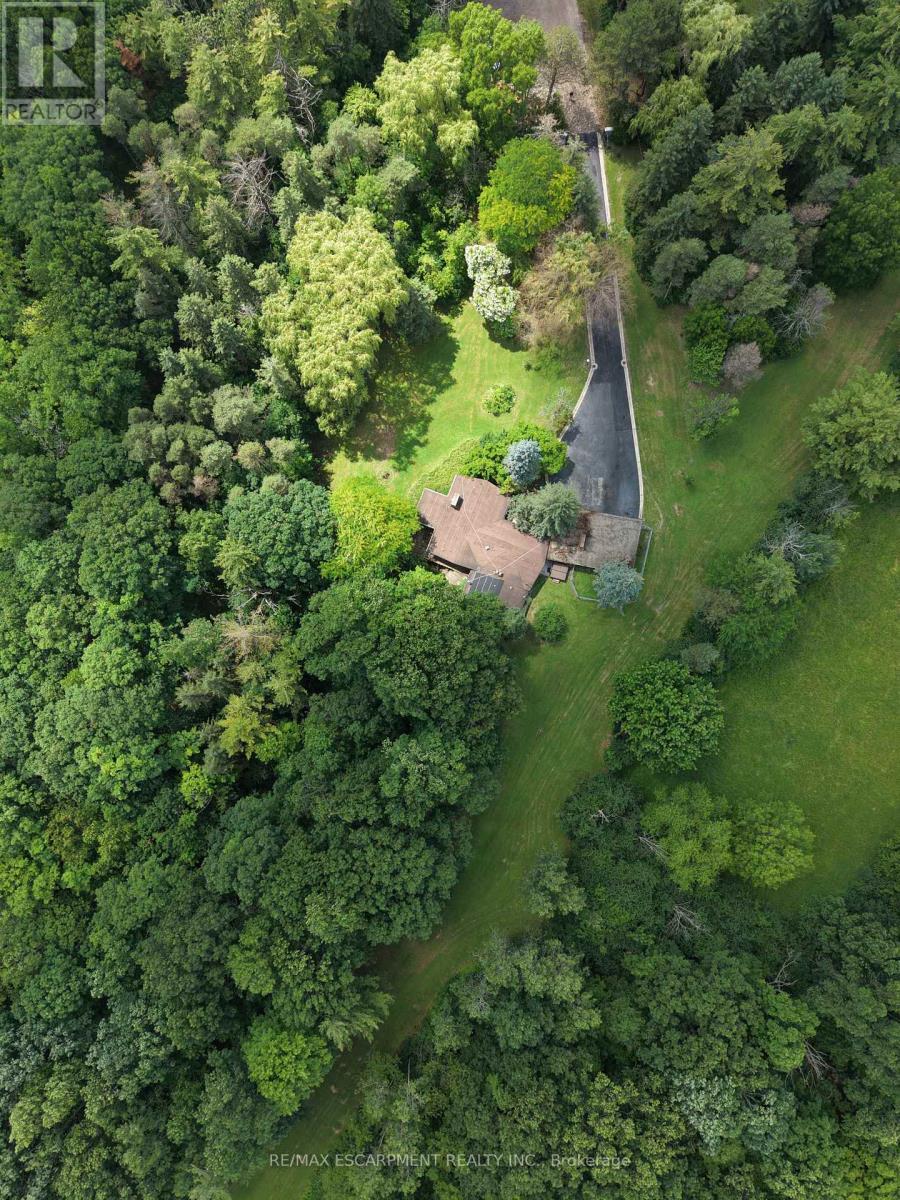 560 Crane Court, Burlington, ON