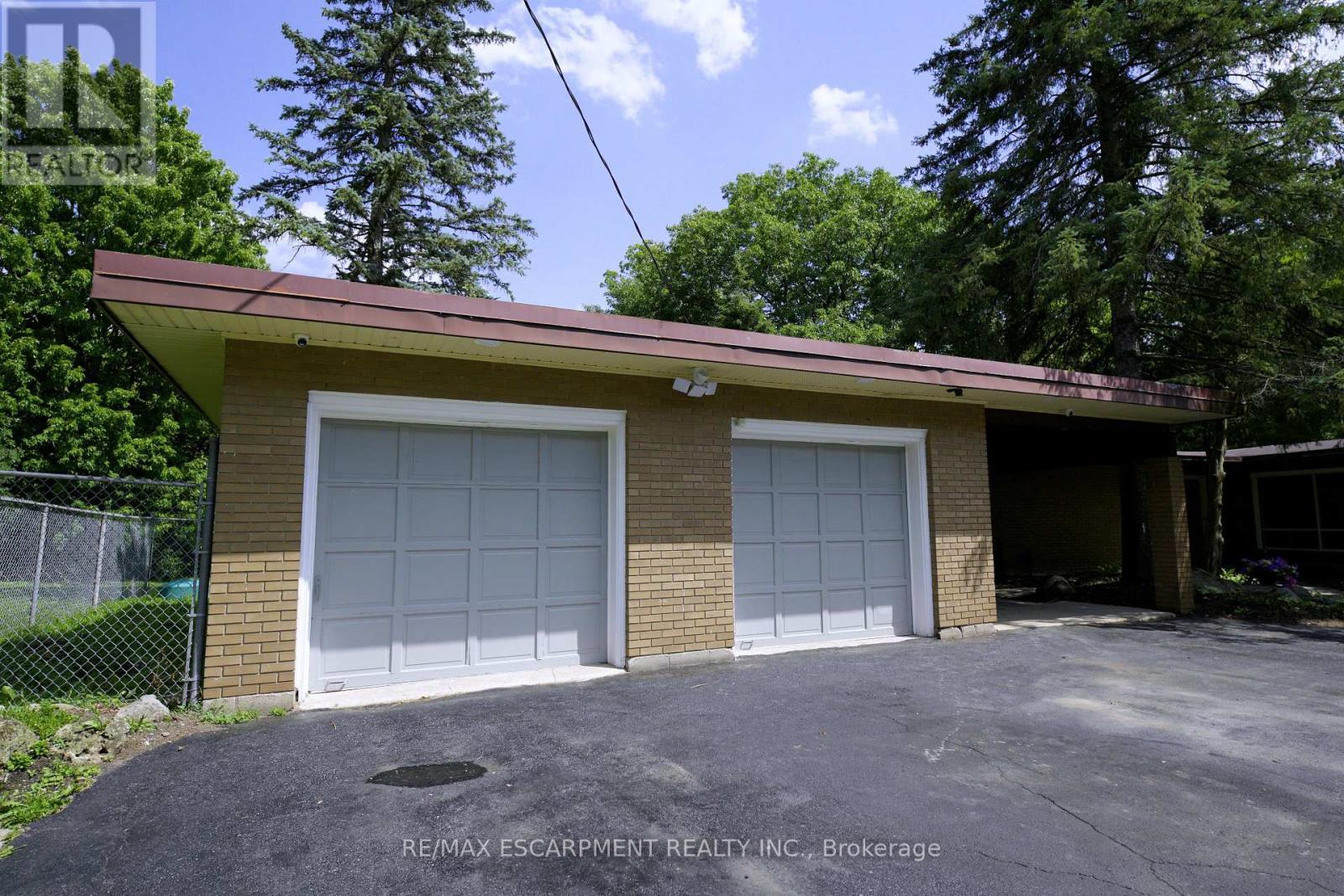 560 Crane Court, Burlington, ON