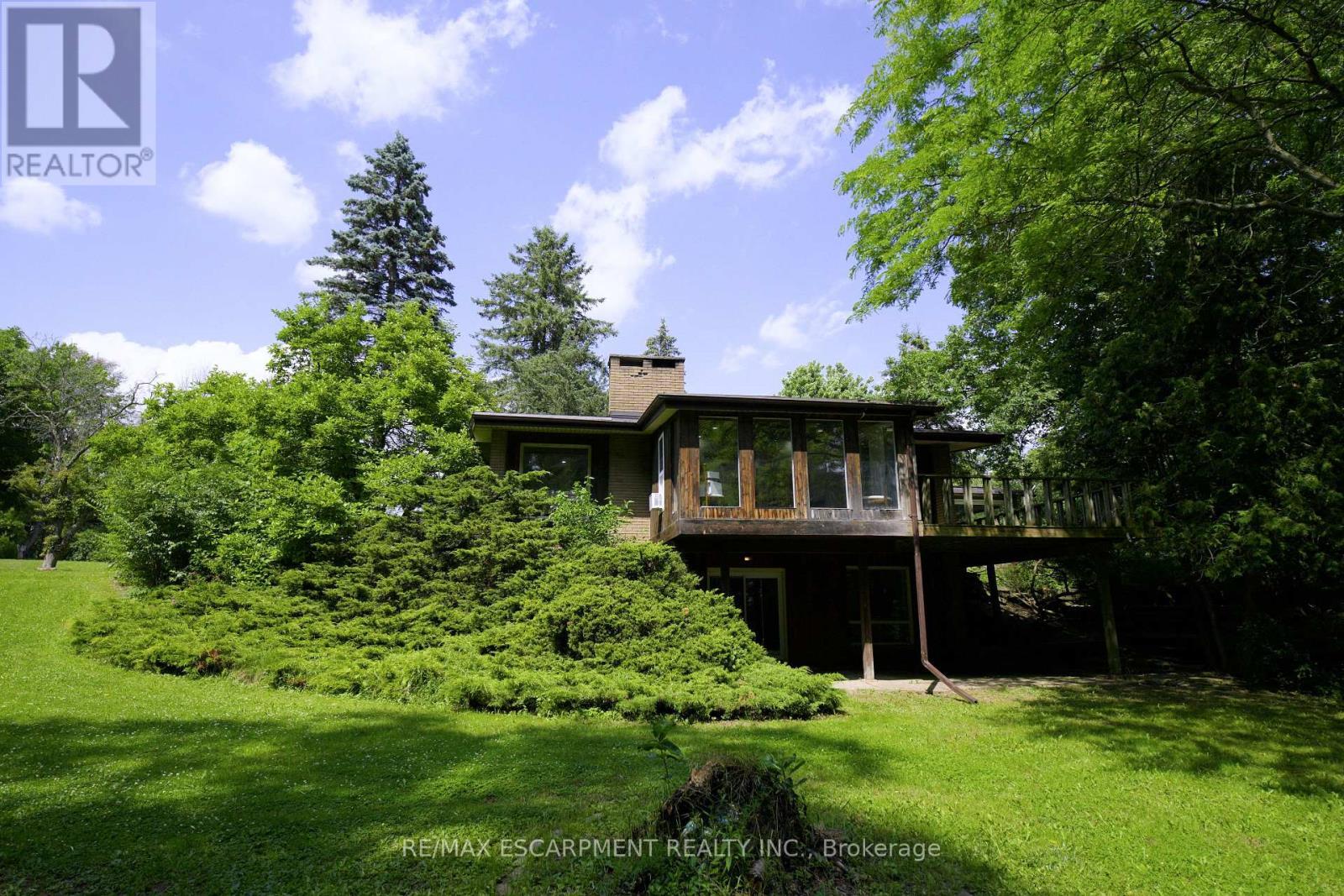 560 Crane Court, Burlington, ON