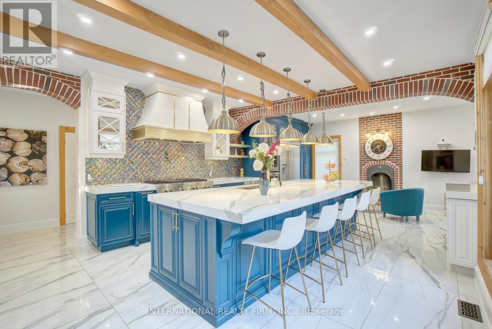 Massive 12x5 foot quartz central island hub. - 6 Pinehurst Lane, Springwater, ON - Indoor