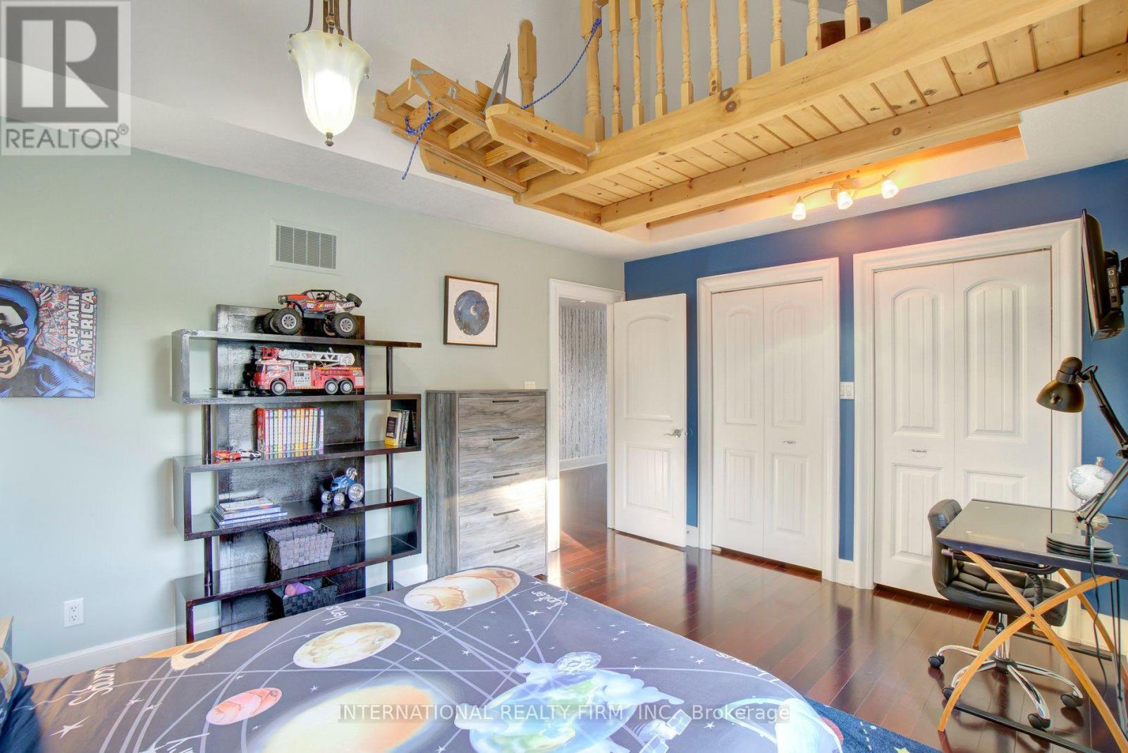 2nd level bedroom with double closets and loft. - 6 Pinehurst Lane, Springwater, ON - Indoor Photo Showing Bedroom