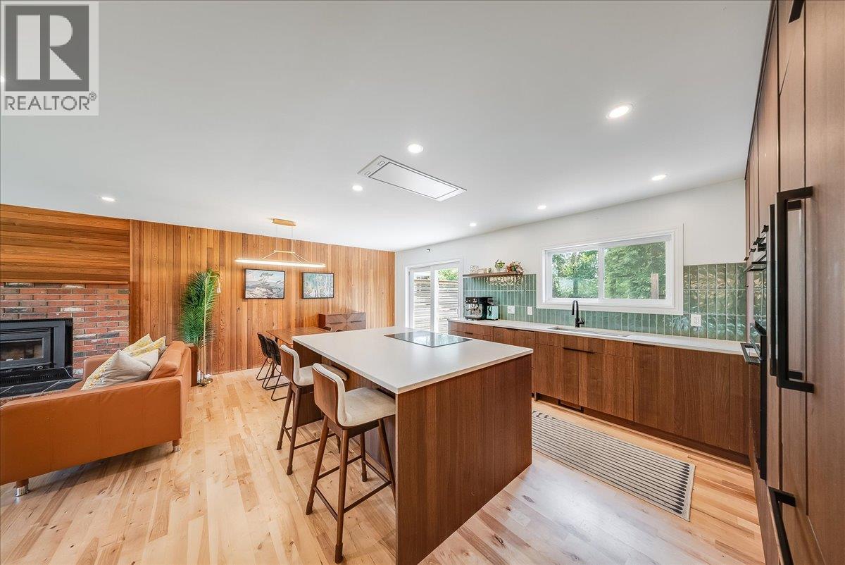2108 Third Avenue, Rossland, BC
