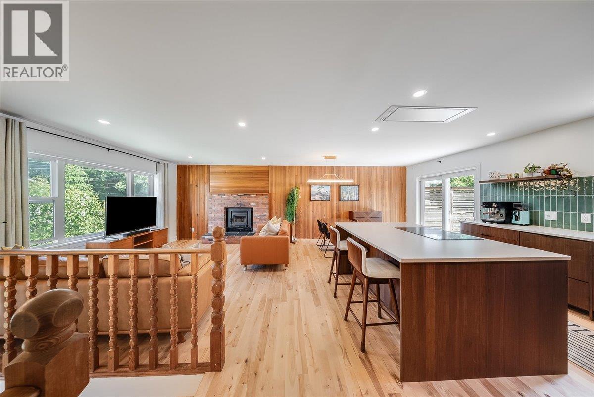 2108 Third Avenue, Rossland, BC