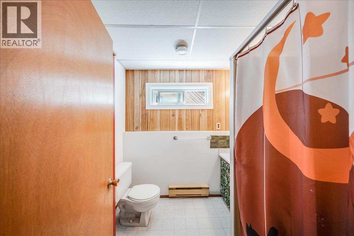 2108 Third Avenue, Rossland, BC