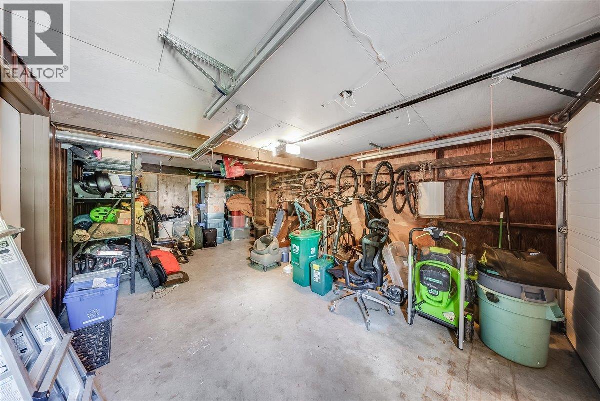 2108 Third Avenue, Rossland, BC