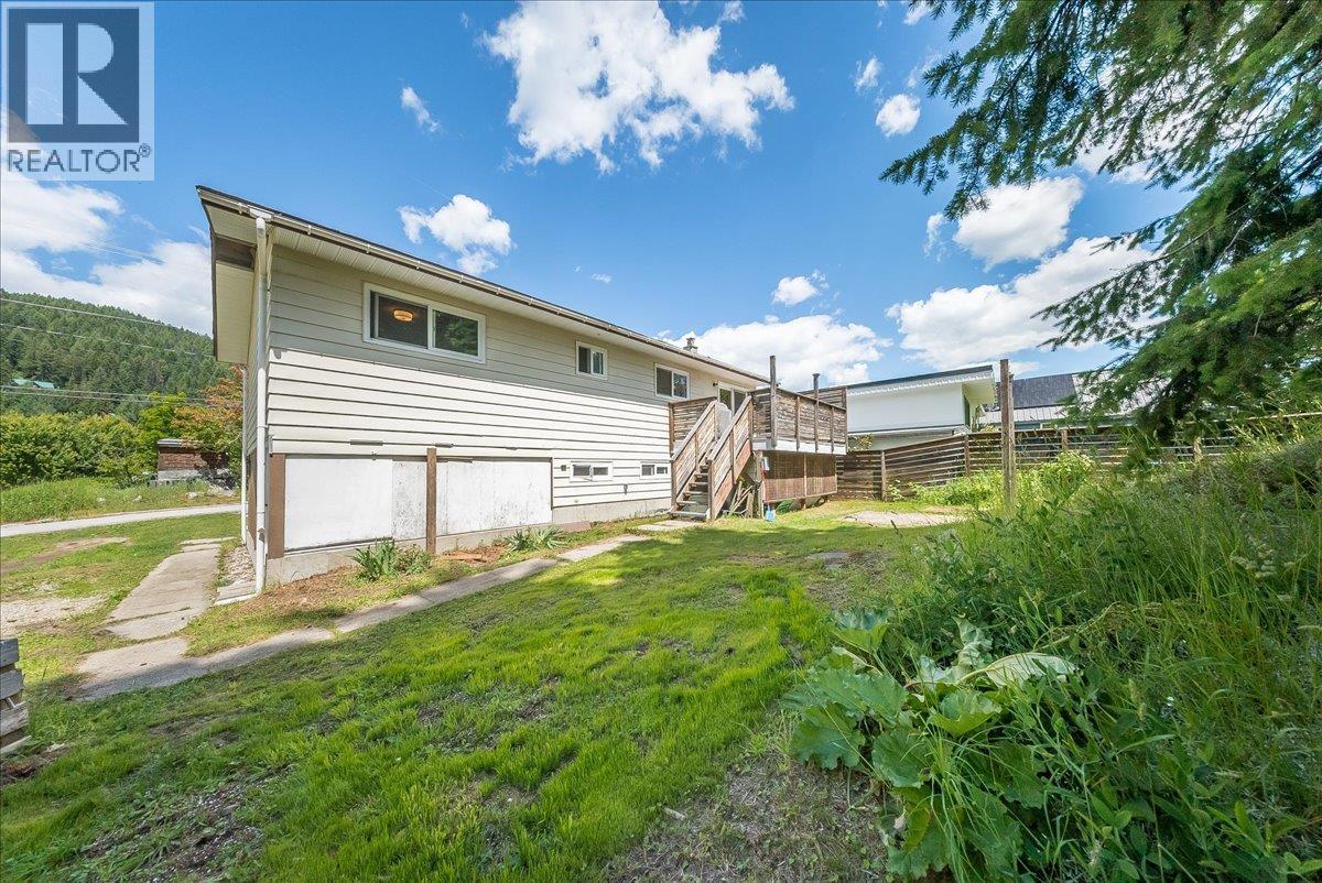 2108 Third Avenue, Rossland, BC