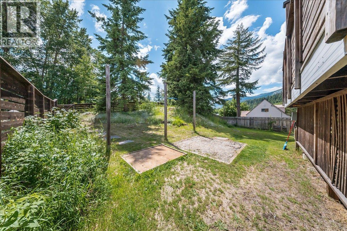 2108 Third Avenue, Rossland, BC