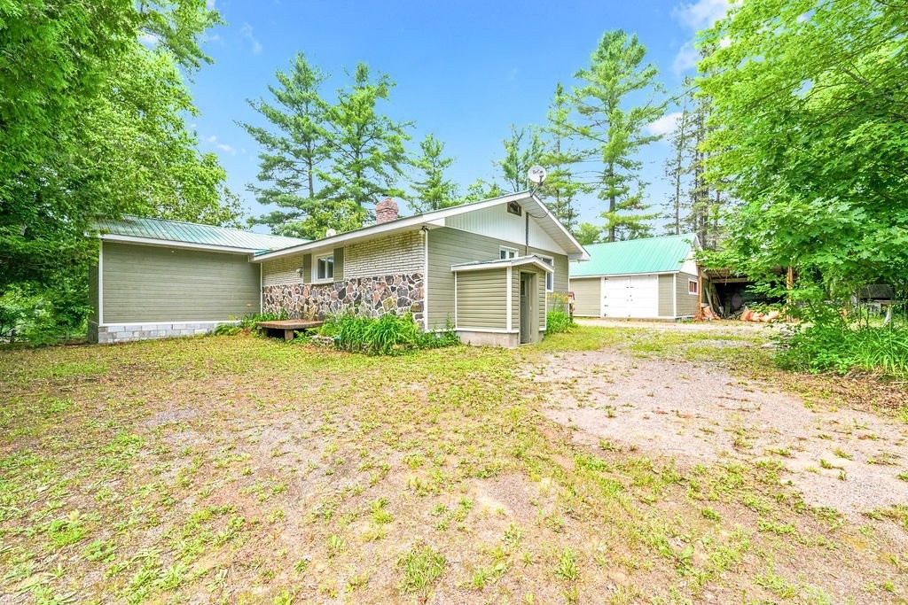 Back of Structure - 111 Ch. Des Rapides, Mansfield-Et-Pontefract, QC - Outdoor With Exterior