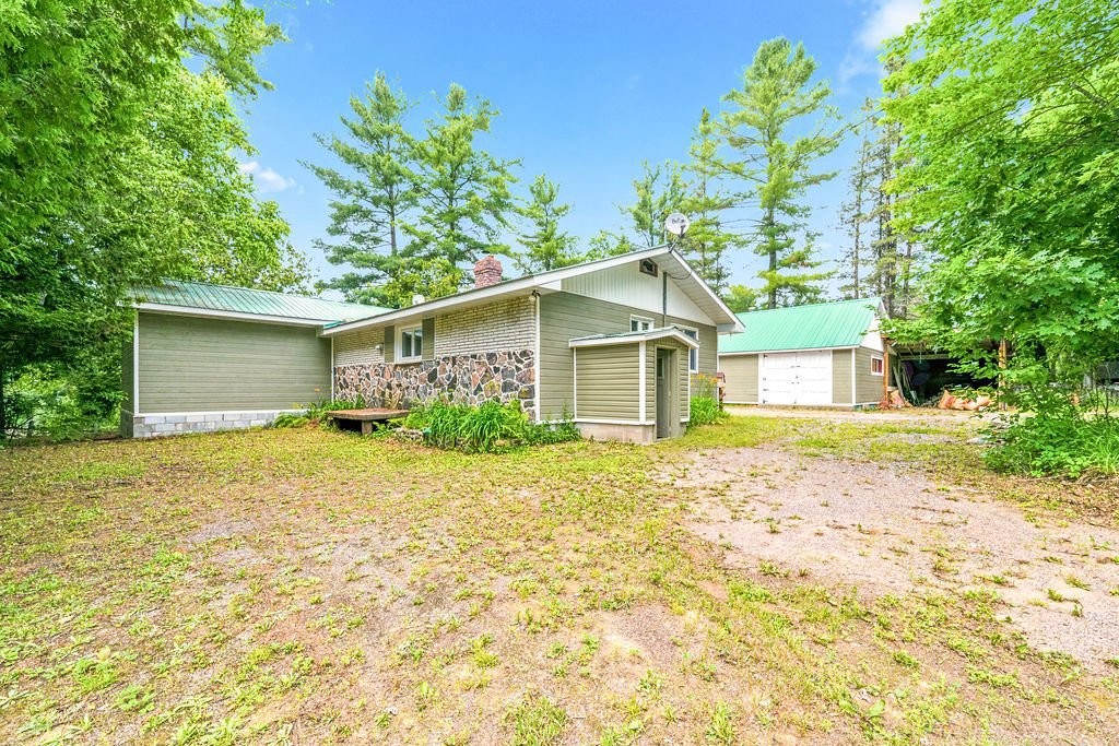 Back of Structure - 111 Ch. Des Rapides, Mansfield-Et-Pontefract, QC - Outdoor With Exterior
