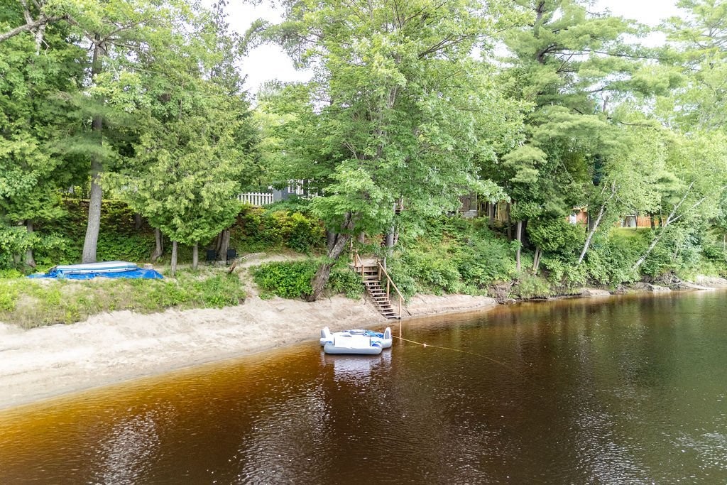 Waterfront - 111 Ch. Des Rapides, Mansfield-Et-Pontefract, QC - Outdoor With Body Of Water