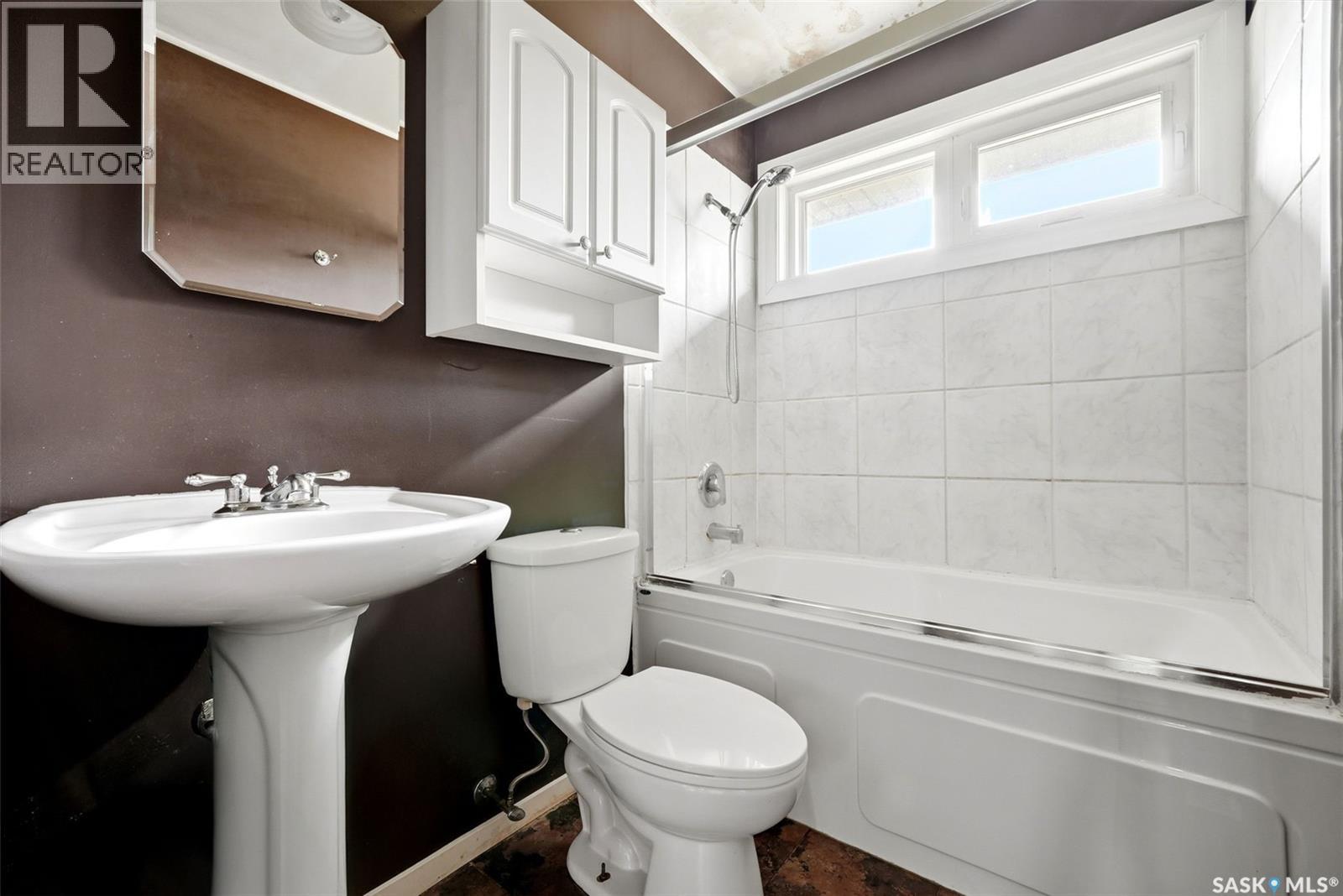 6 Osborne Crescent, Regina, SK