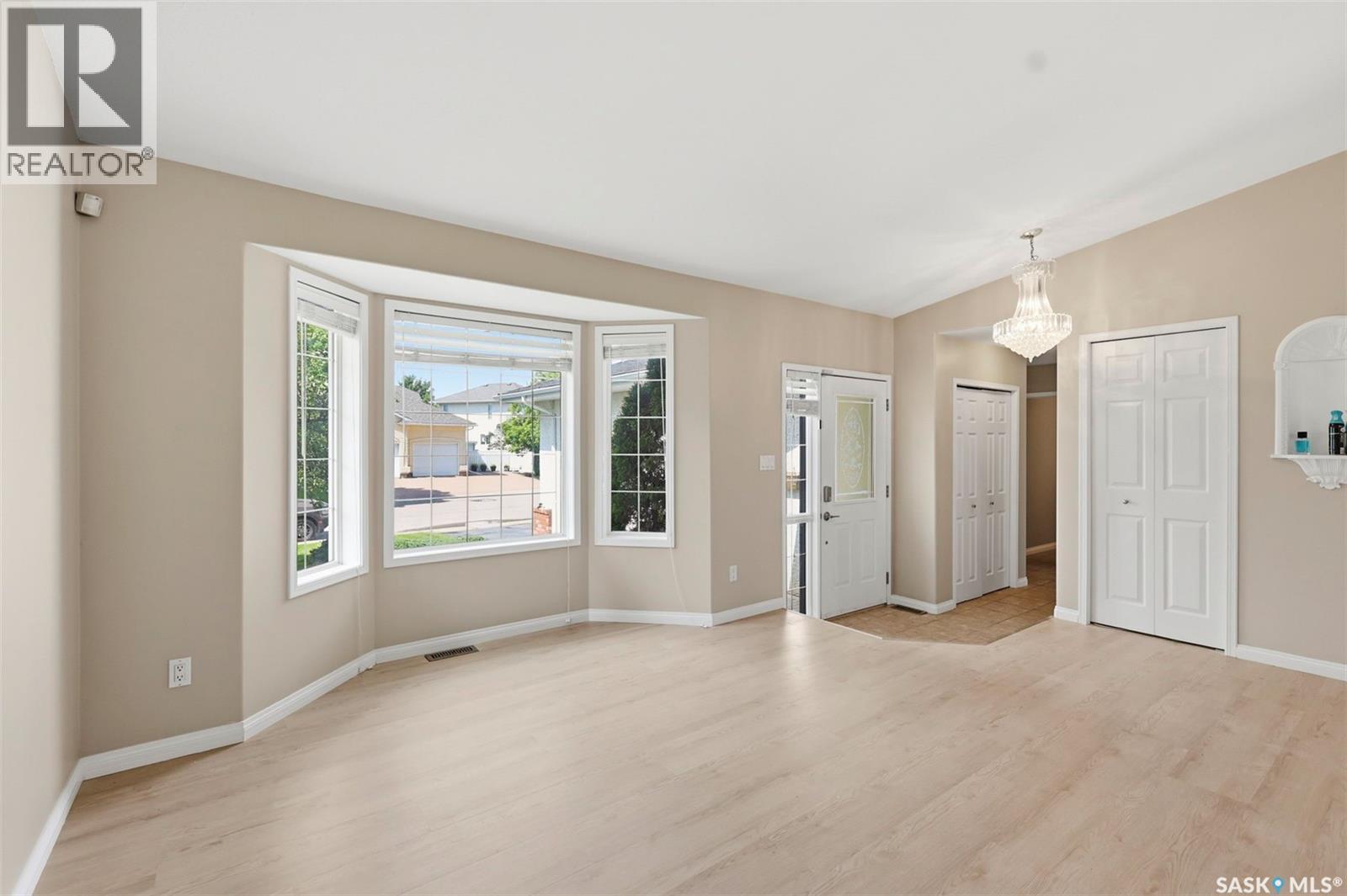246 Brookmore Lane, Saskatoon, SK