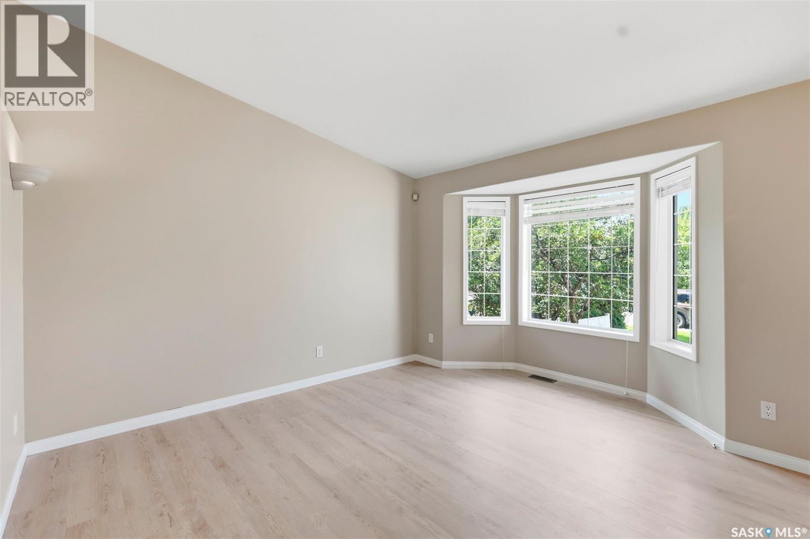 246 Brookmore Lane, Saskatoon, SK