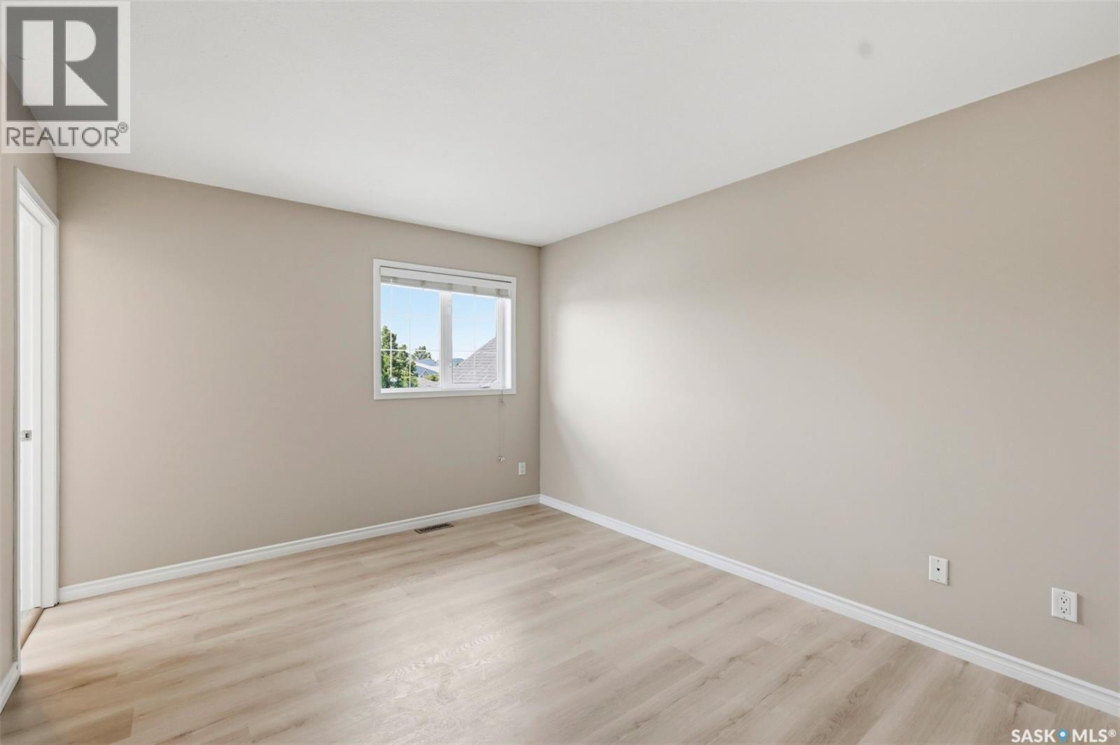 246 Brookmore Lane, Saskatoon, SK