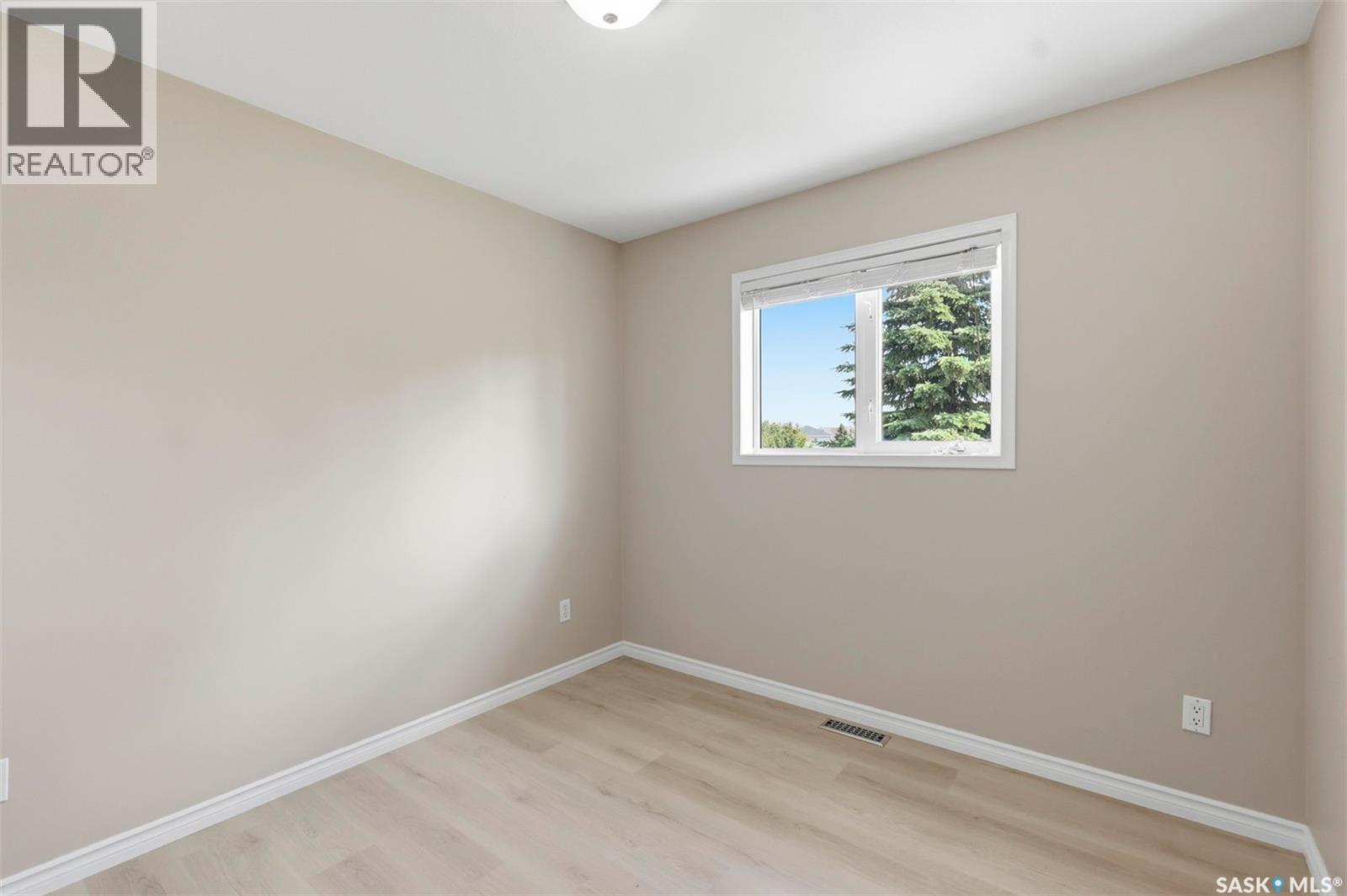 246 Brookmore Lane, Saskatoon, SK