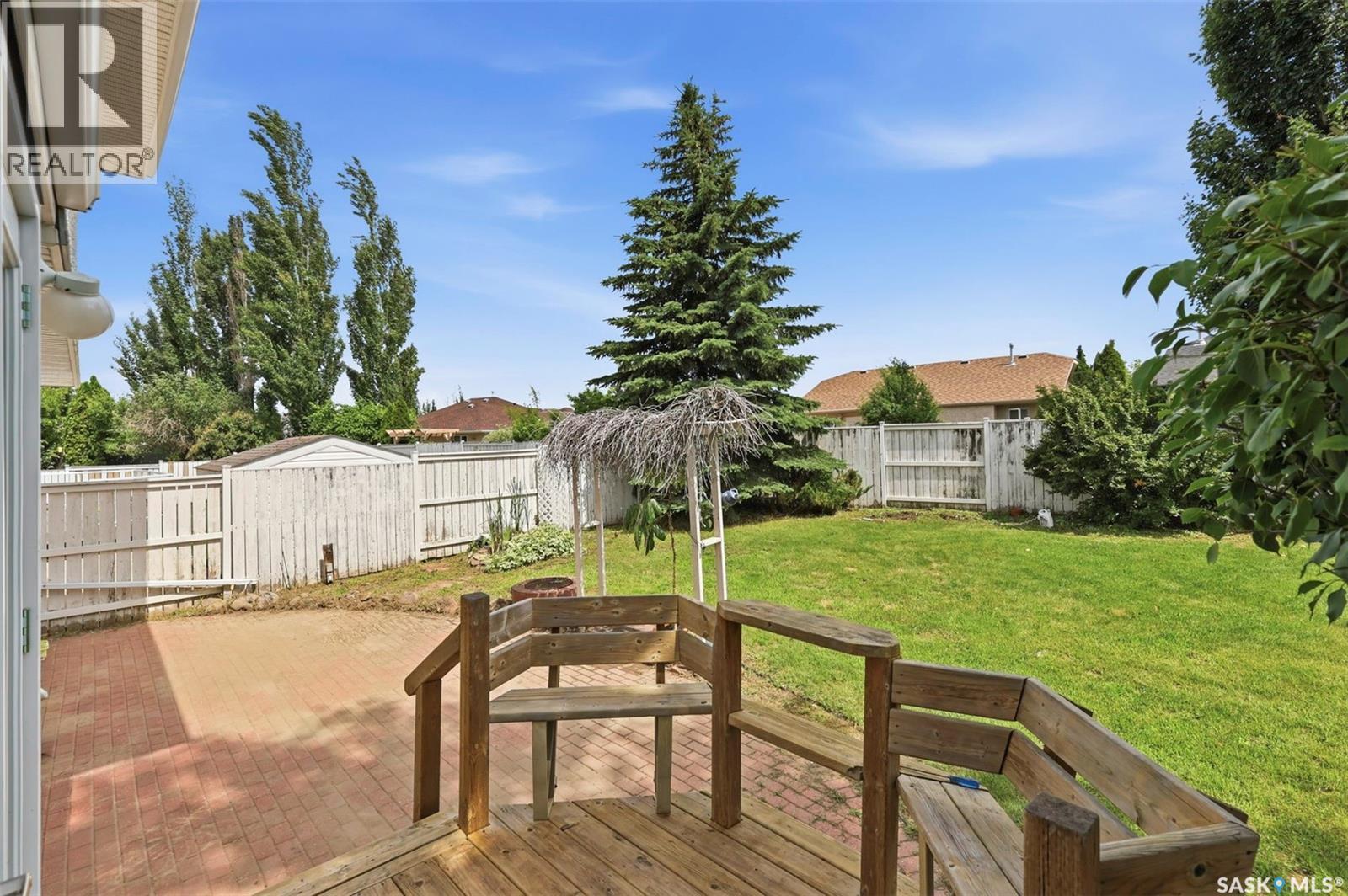 246 Brookmore Lane, Saskatoon, SK