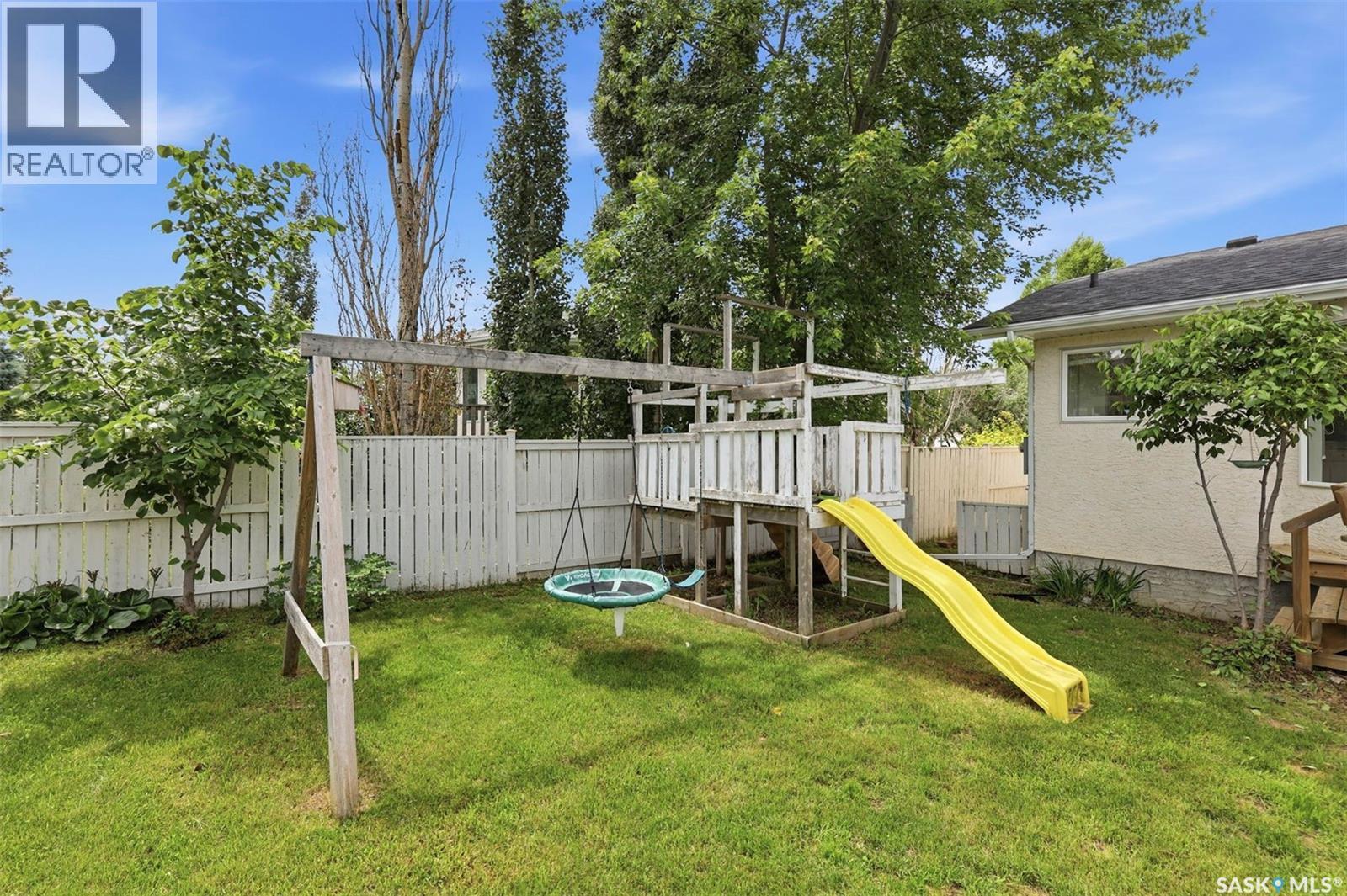 246 Brookmore Lane, Saskatoon, SK