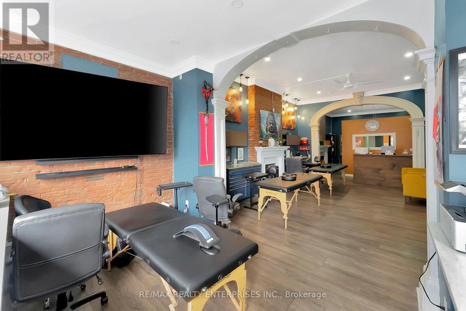 156 James Street S, Hamilton, ON