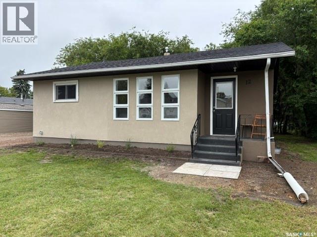 12 Roberts Street, Redvers, SK