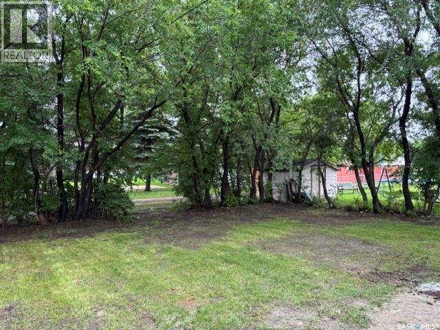 12 Roberts Street, Redvers, SK