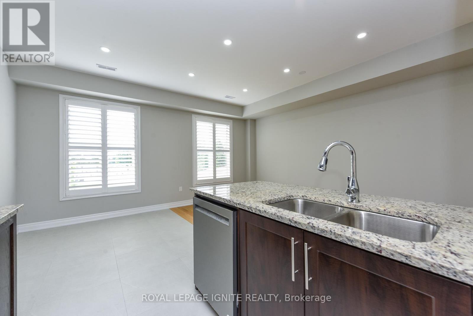 52 Harpreet Circle, Toronto, ON
