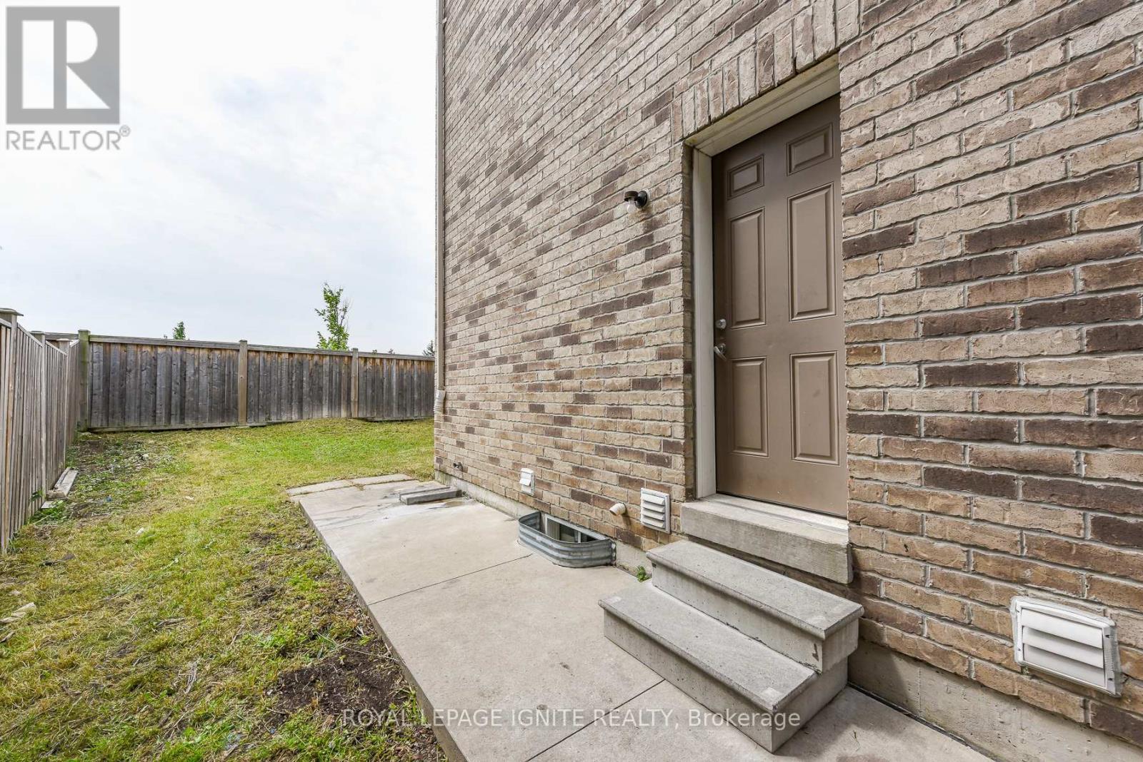 52 Harpreet Circle, Toronto, ON