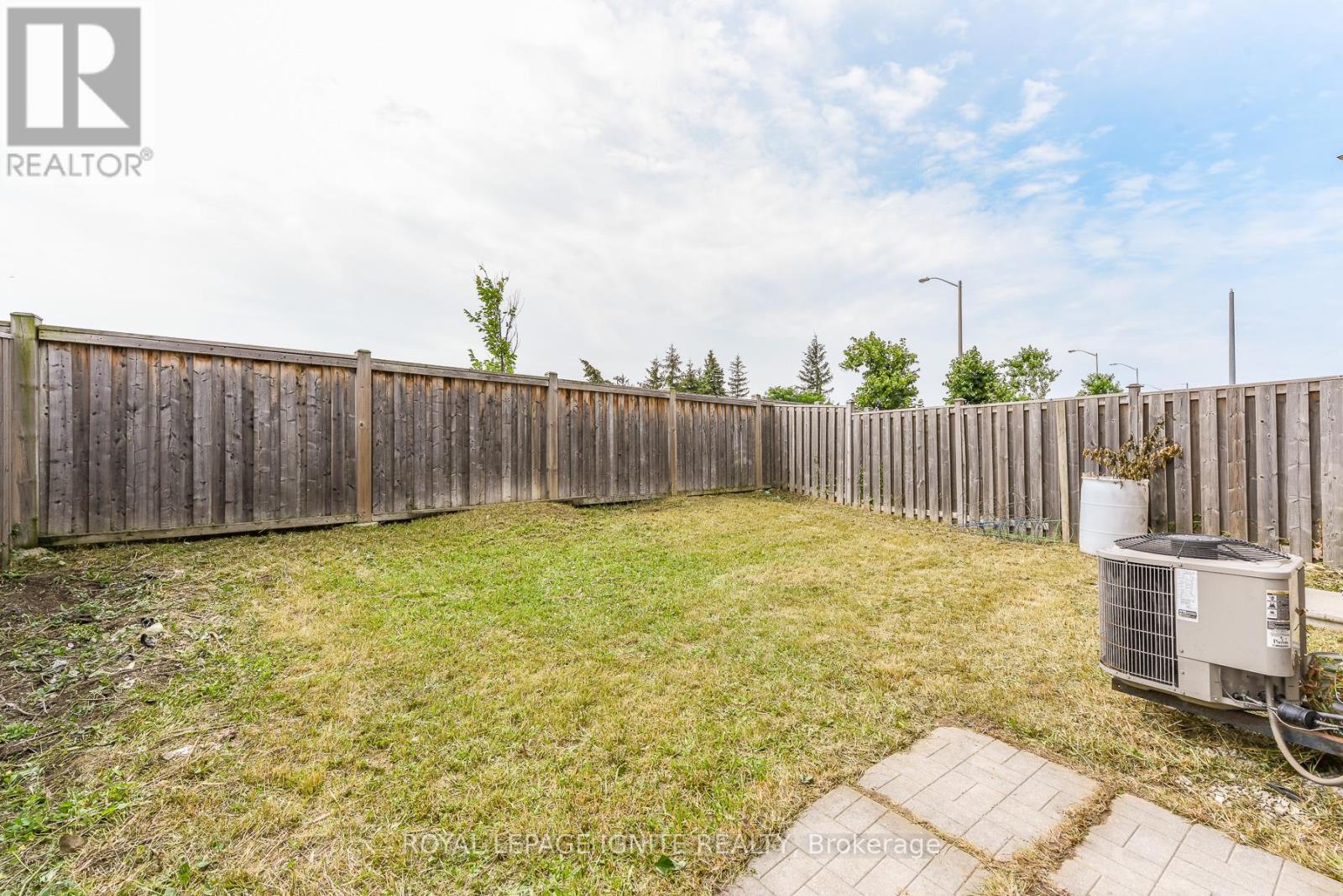 52 Harpreet Circle, Toronto, ON