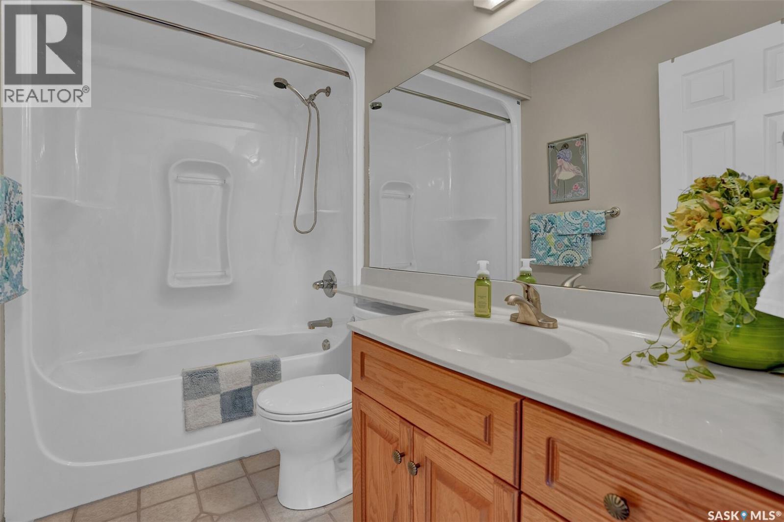 3324 Buckingham Drive E, Regina, SK