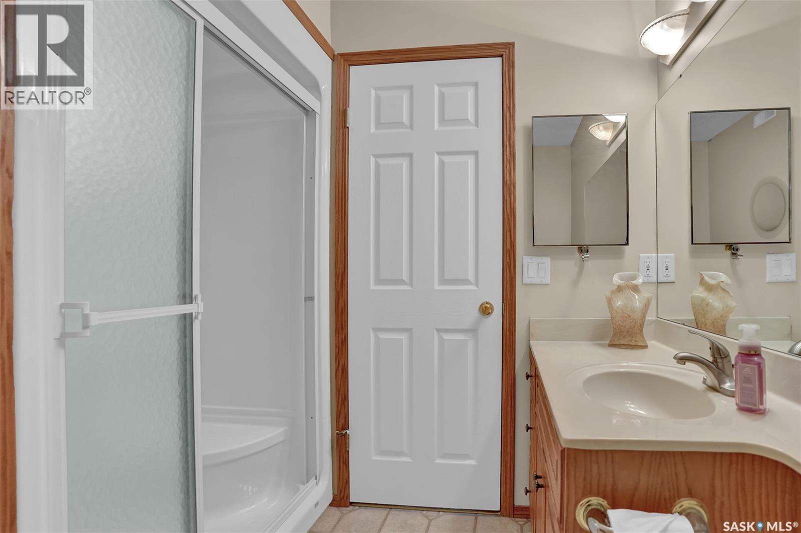 3324 Buckingham Drive E, Regina, SK