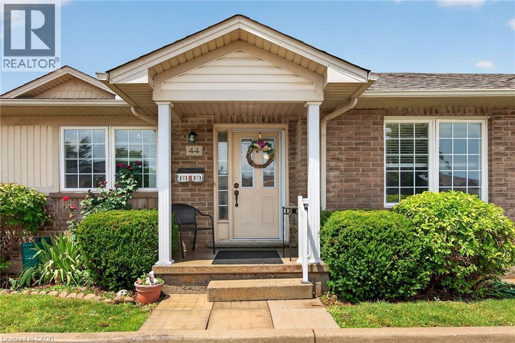 24 Kenyon Crescent Unit# 44, Grimsby, ON - Outdoor