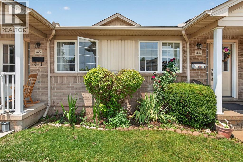 24 Kenyon Crescent Unit# 44, Grimsby, ON - Outdoor
