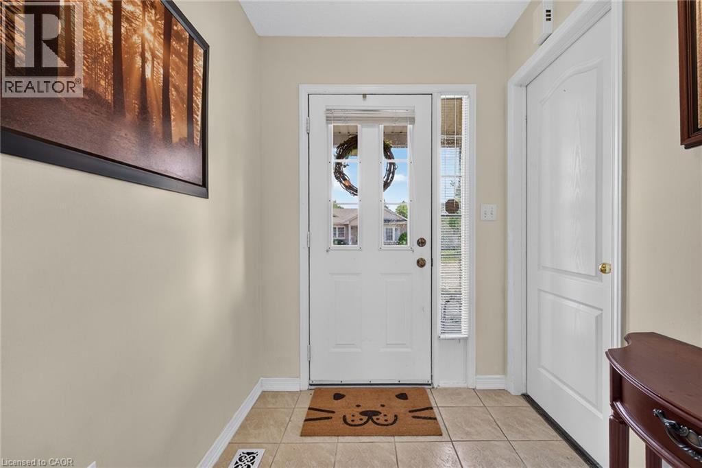 24 Kenyon Crescent Unit# 44, Grimsby, ON - Indoor Photo Showing Other Room