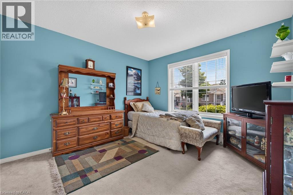 24 Kenyon Crescent Unit# 44, Grimsby, ON - Indoor Photo Showing Bedroom