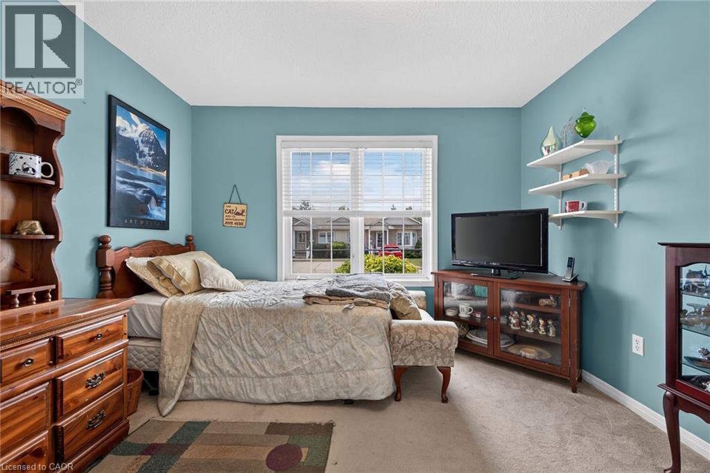 24 Kenyon Crescent Unit# 44, Grimsby, ON - Indoor Photo Showing Bedroom