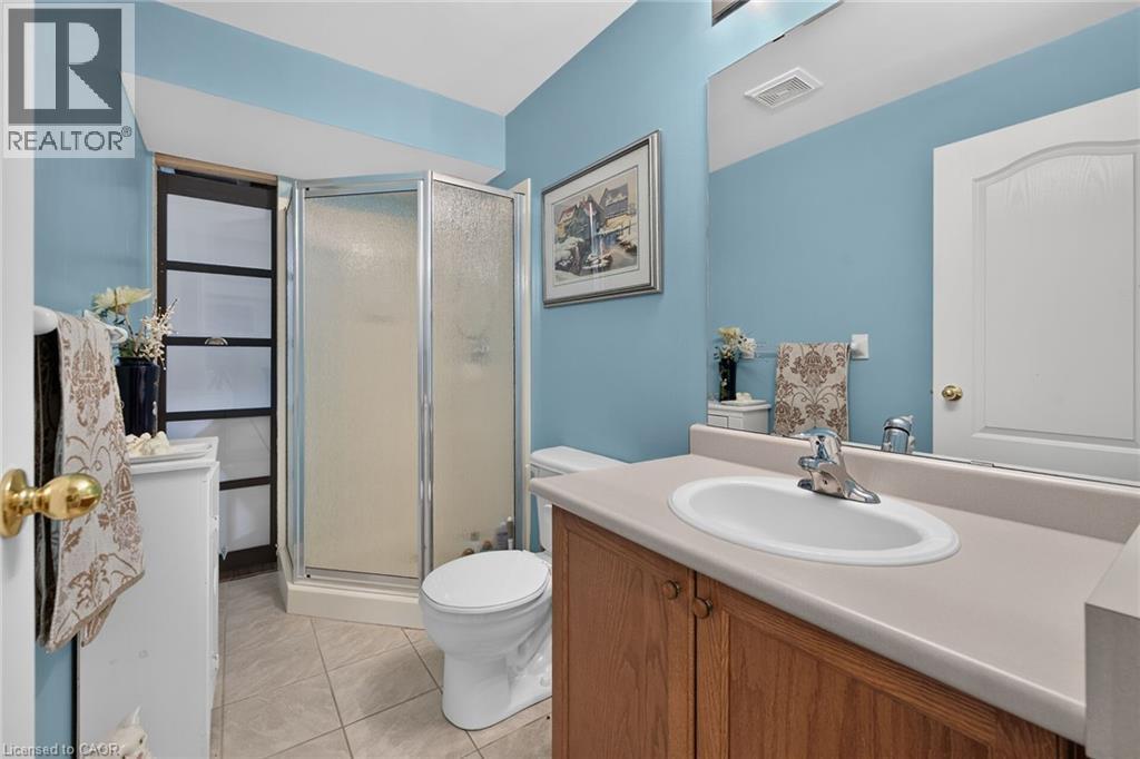 Basement bathroom - 24 Kenyon Crescent Unit# 44, Grimsby, ON - Indoor Photo Showing Bathroom