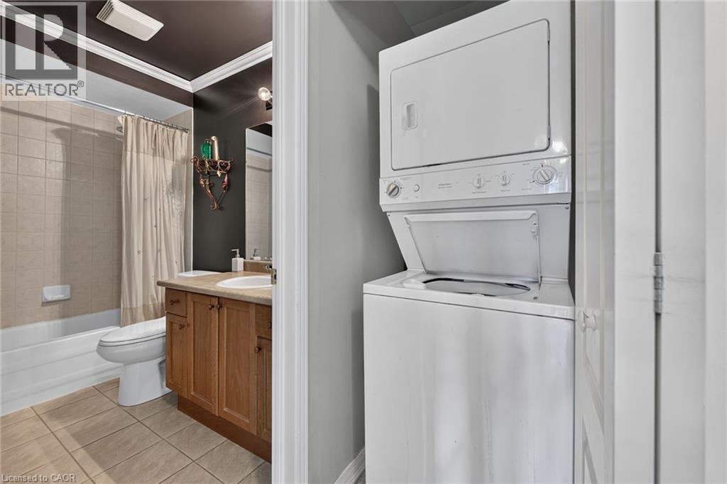 24 Kenyon Crescent Unit# 44, Grimsby, ON - Indoor Photo Showing Laundry Room