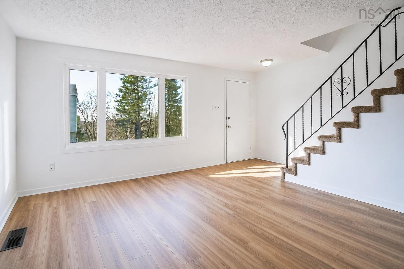 36 Regal Road, Dartmouth, NS