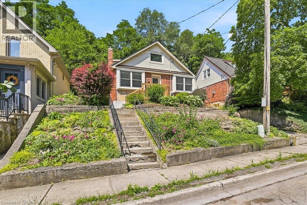 22 Ramore Street, Cambridge, ON