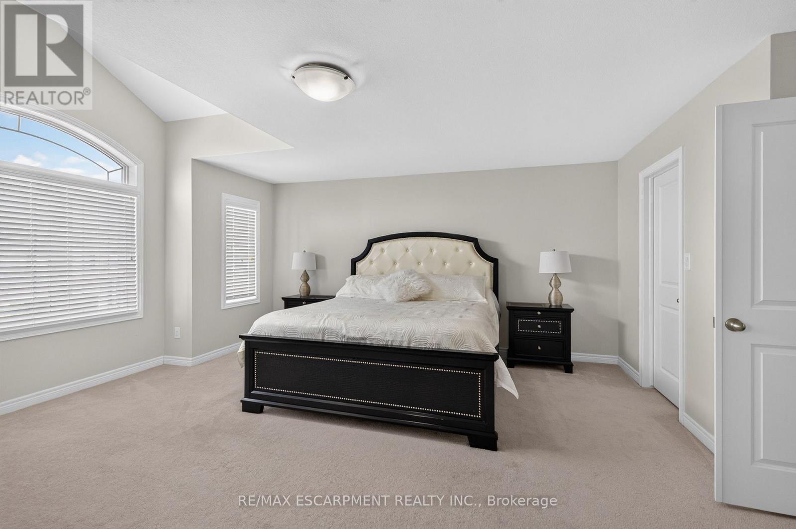 5 Narbonne Crescent, Hamilton, ON