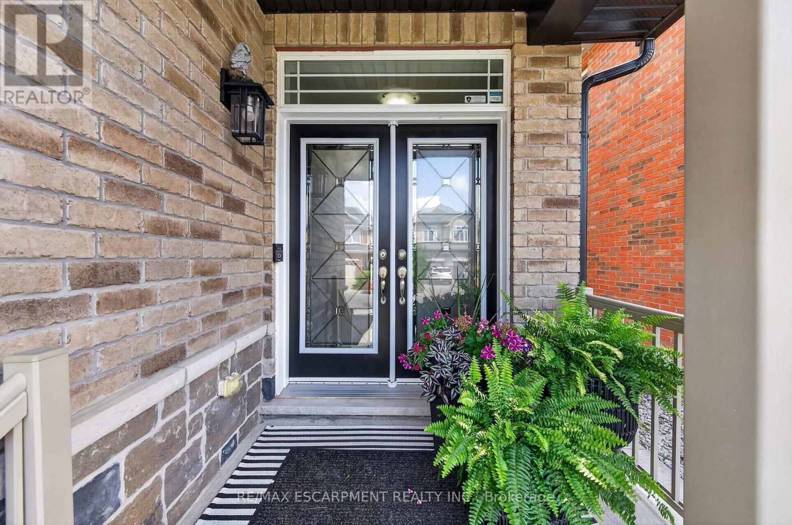 5 Narbonne Crescent, Hamilton, ON