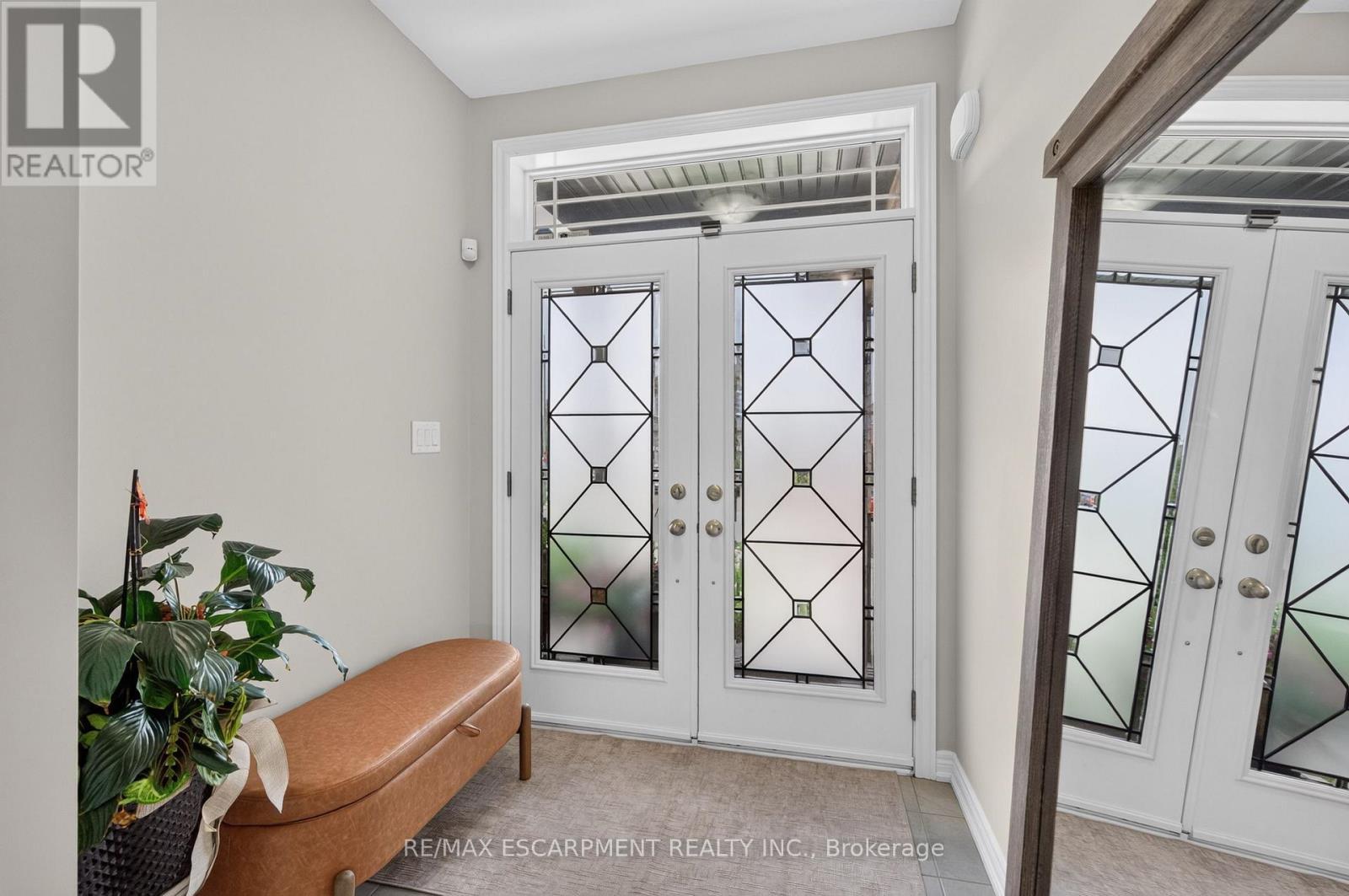 5 Narbonne Crescent, Hamilton, ON